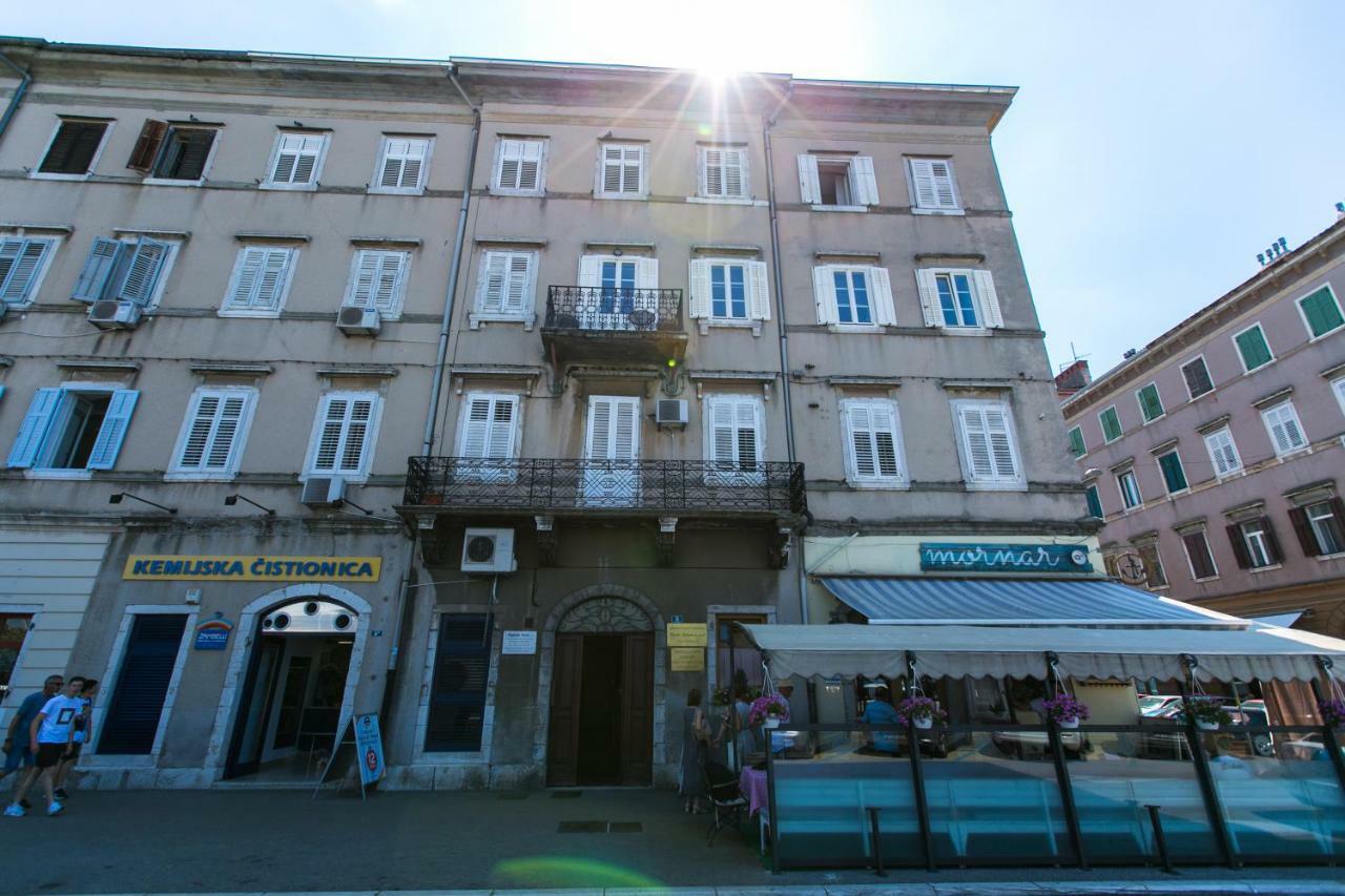 Apartments Del Molo Rijeka Exterior photo